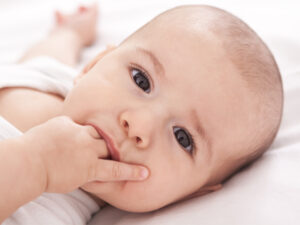 Appropriate finger food for babies and what to avoid