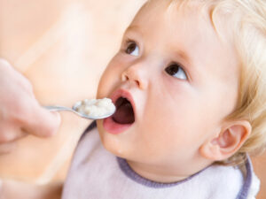 Avoiding childhood obesity early on when introducing solids