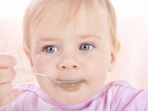 Introduction of solids and the development of food allergy
