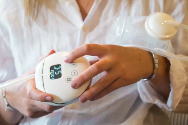Snookums Electric Breast Pump vs Manual Breast Pump: Which Is Right for You?